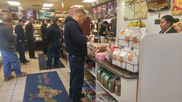 Bagel Hut Picture 9