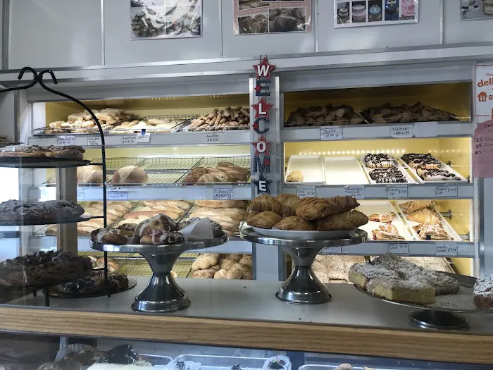 Italian American Bakery Picture 2