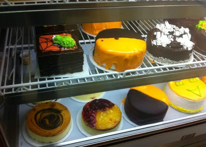 Italian American Bakery Picture 7