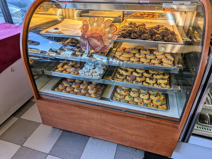 La Bella Bakery Picture 1