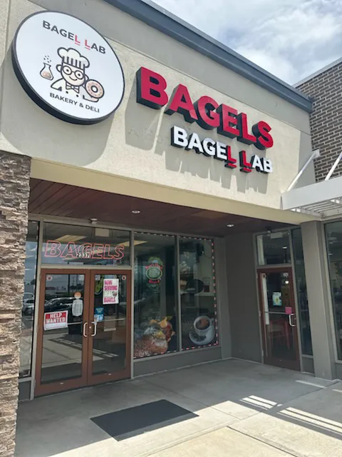 Bagel Lab Bakery & Deli Picture 2
