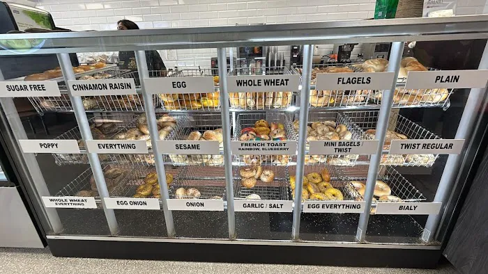 Bagel Lab Bakery & Deli Picture 9