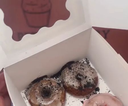 Nylau2019s Petite Bakery