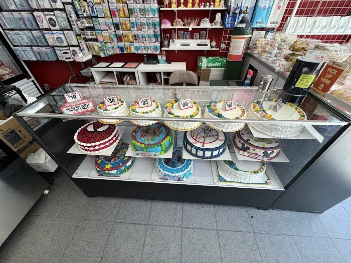 Valencia Bakery Picture 9