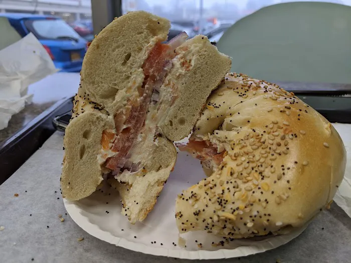 Island Bagel Bar Inc Picture 7