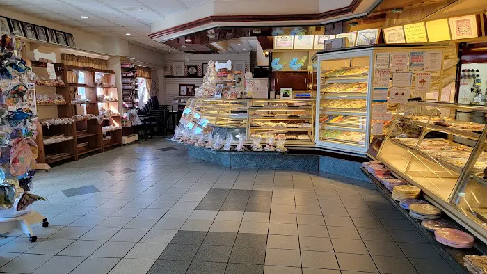 Riesterer's Bakery Picture 4
