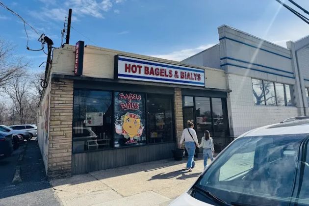 Bagel & Bialys