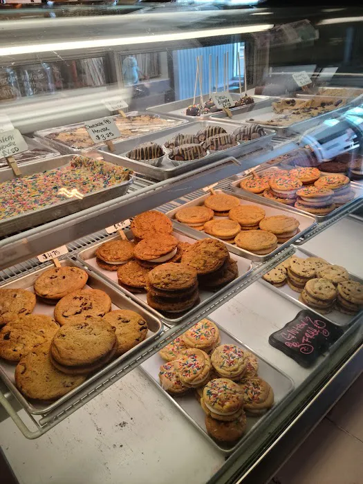 Sweet To Lick vegan bakery Picture 2