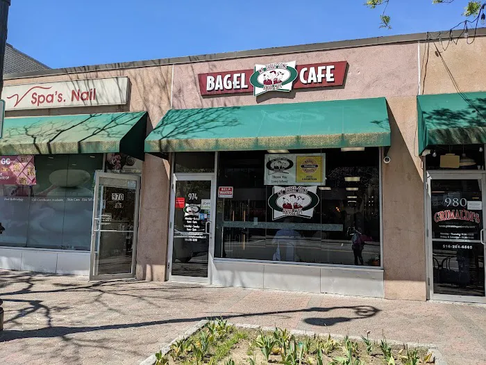 My Three Sons Bagel Cafe (Franklin Ave) Picture 3