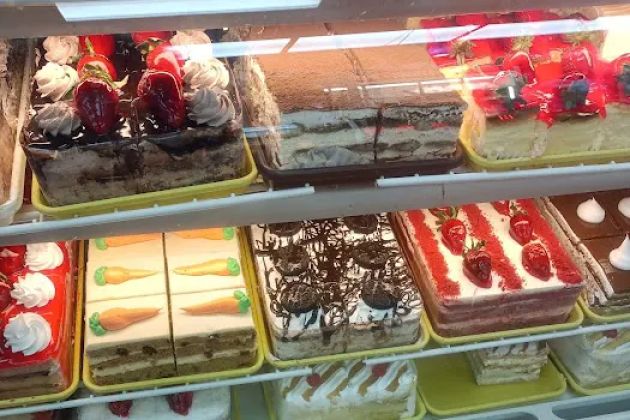 Capri Cakes