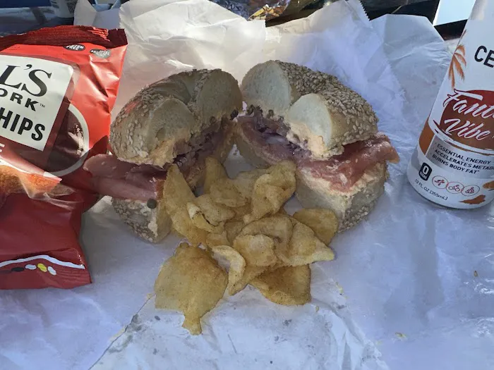 Beach Bagel & Deli Picture 1