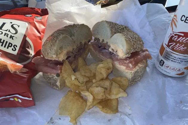 Beach Bagel & Deli