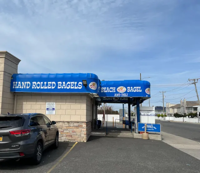 Beach Bagel & Deli Picture 2