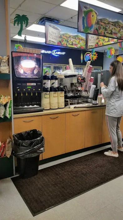 Beach Bagel & Deli Picture 9