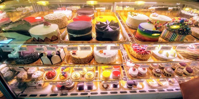 Saint Honore Pastry Shop Picture 4