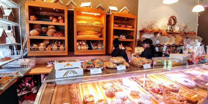 Saint Honore Pastry Shop Picture 8
