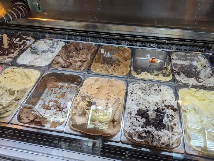 Leonetti Pastry Shop Picture 7