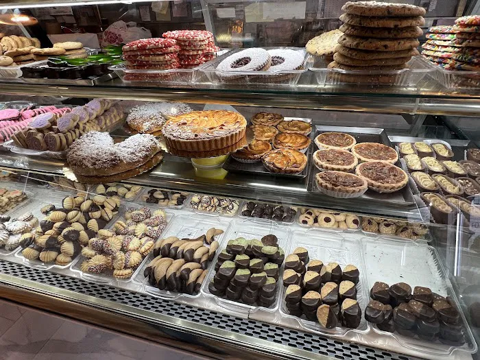 Leonetti Pastry Shop Picture 6