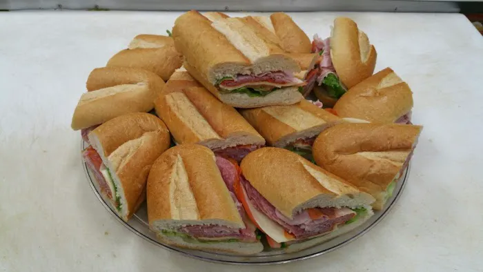 J & J Bagel & Deli Picture 4