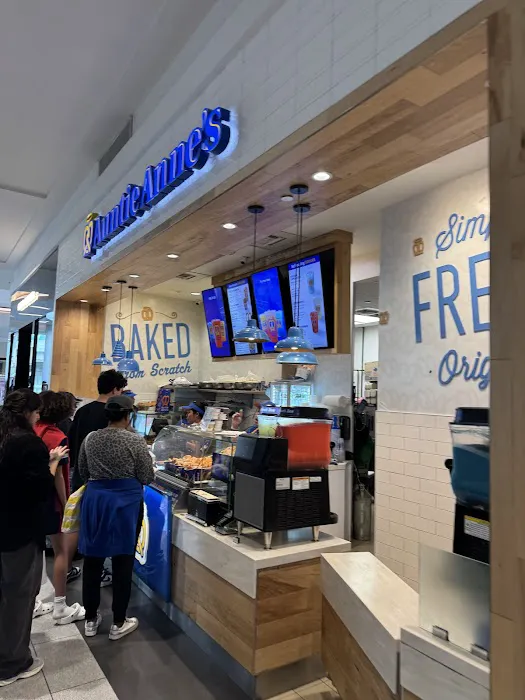 Auntie Anne's Picture 2