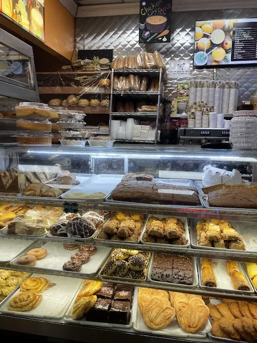 5 Estrellas Bakery Corporation Picture 3