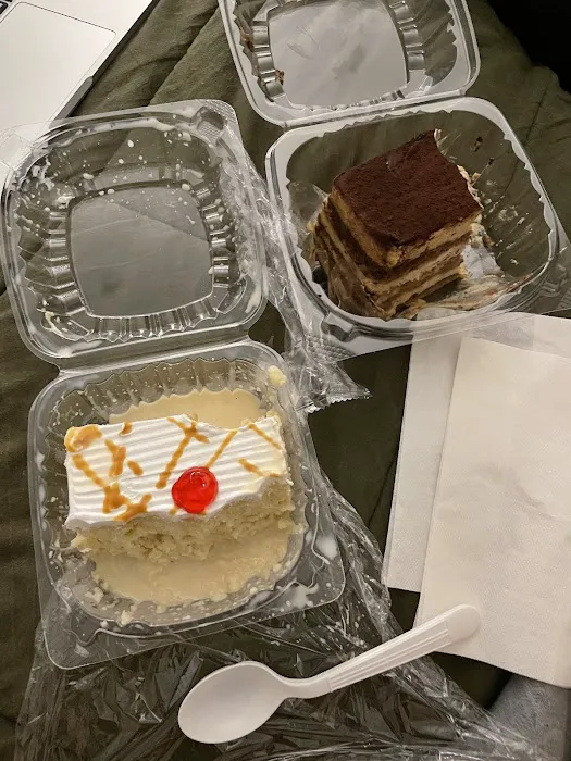 5 Estrellas Bakery Corporation Picture 4