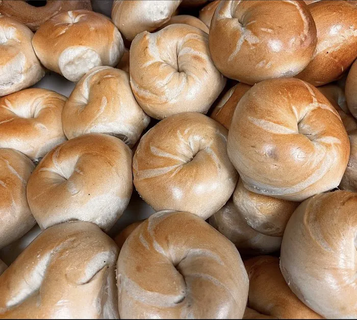 Max Bialystok & Company: Bagels and Deli Picture 1