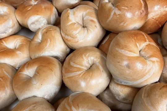 Max Bialystok & Company: Bagels and Deli