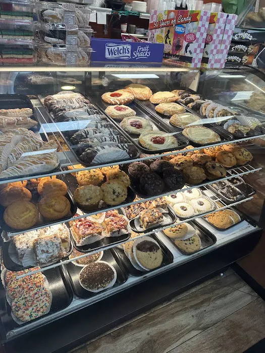 Long Island Bagel Cafe Picture 7