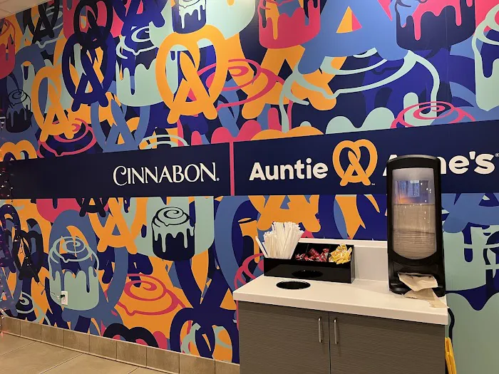 Cinnabon Picture 5
