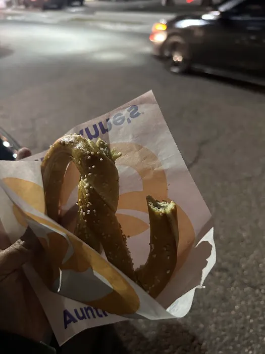 Auntie Anne's Picture 3