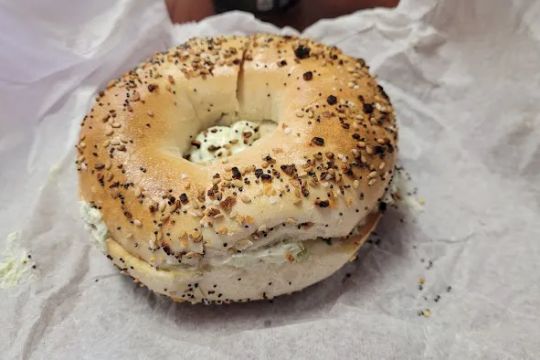 Mike's Bagels