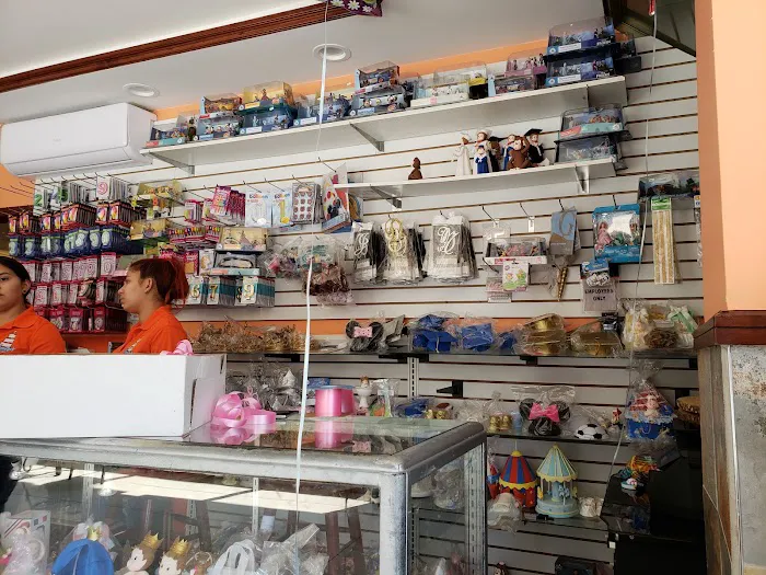 Angela's Cake Picture 7