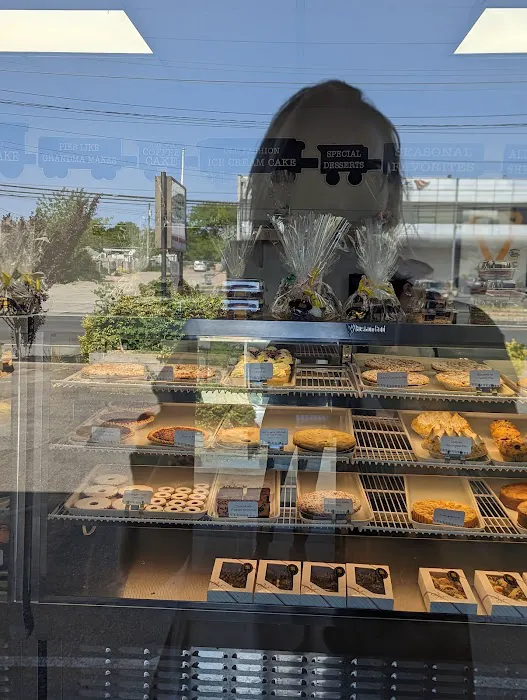 Whistle Stop Desserts Picture 3
