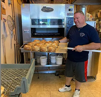 Cino's Hot Bagels Picture 2
