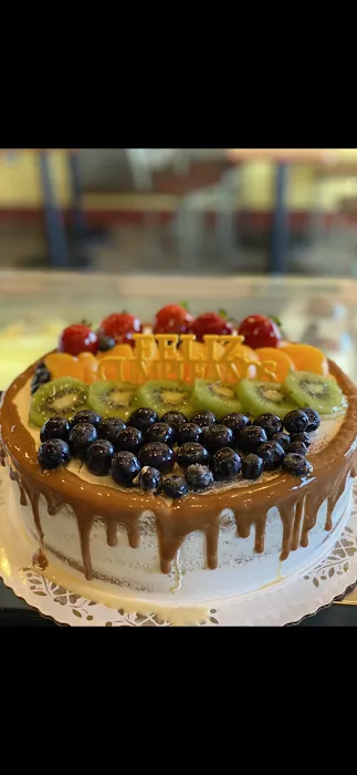 La Sevillana Bakery & Restaurant Picture 3