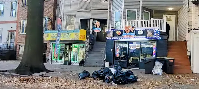 Johnny's Caribbean Bakery & Resturant Picture 3