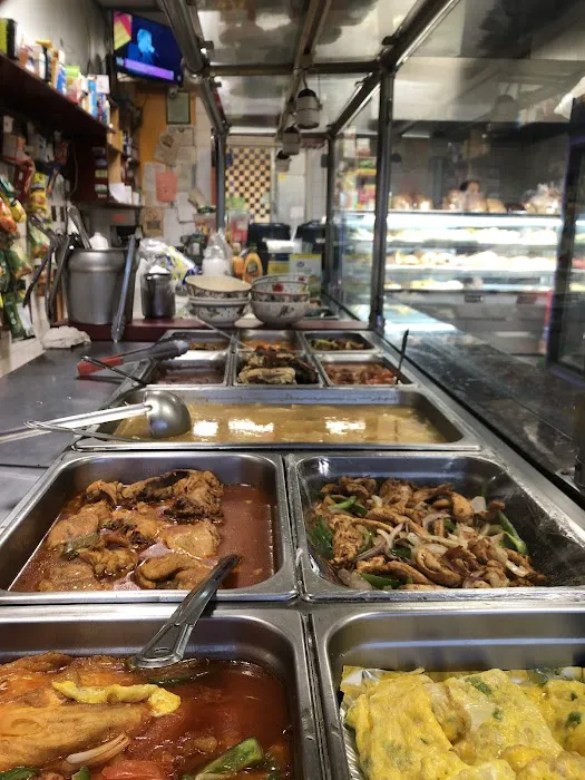 Emmanuel’s Bakery & Deli Picture 2