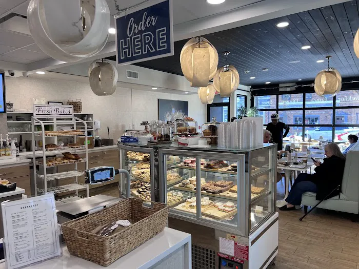 Stellina Bakery & Cafe Picture 4
