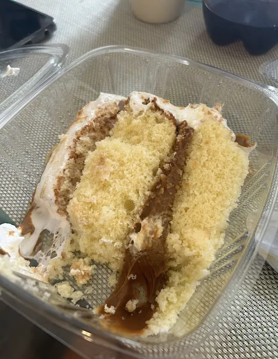 HAPPY CAKE BAKERY Picture 9