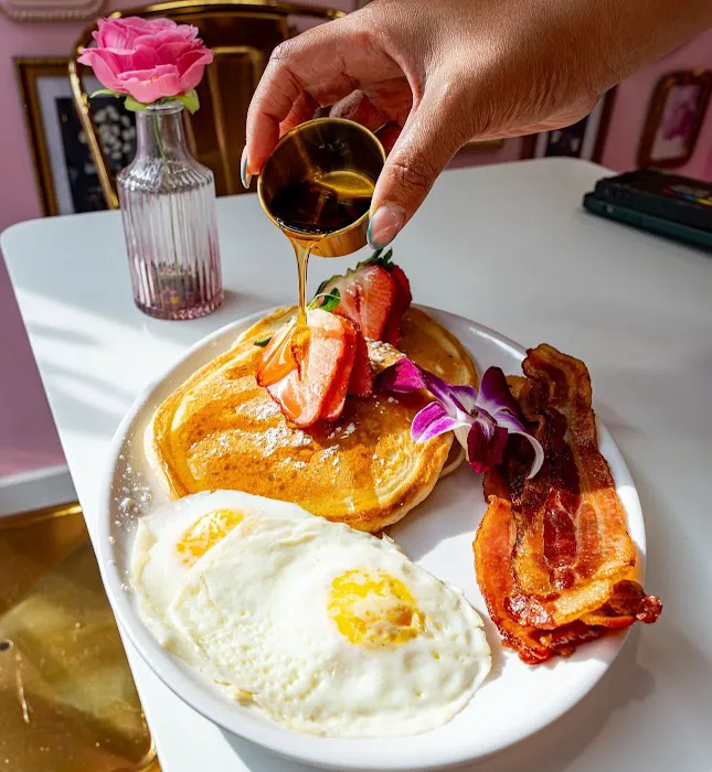 HAPPY CAKE BAKERY Picture 10