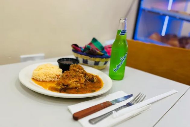 Guatelinda Restaurante y Panaderia