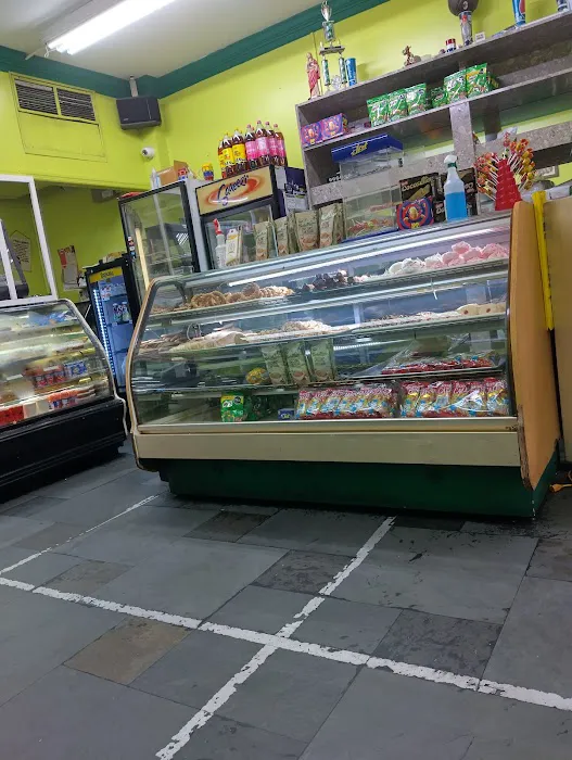 La Calidad Bakery Picture 3