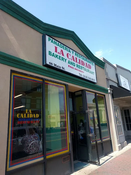 La Calidad Bakery Picture 1