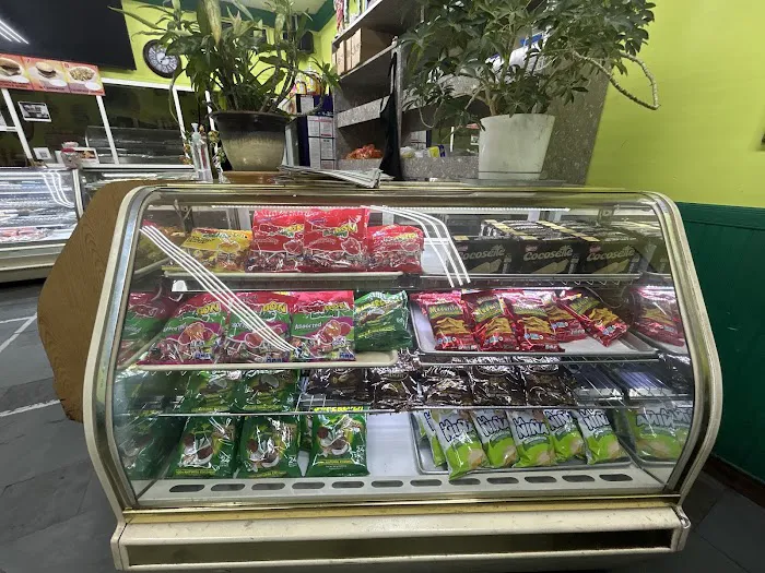 La Calidad Bakery Picture 8