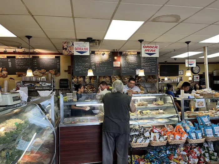 Bagelicious East Meadow Picture 4