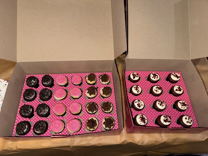 Smallcakes Syosset Picture 8