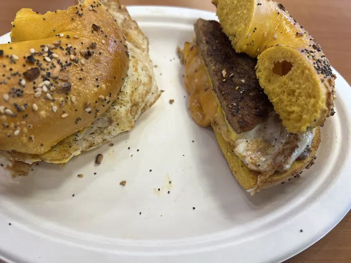 Gabby's Gourmet Bagelatessen Picture 7