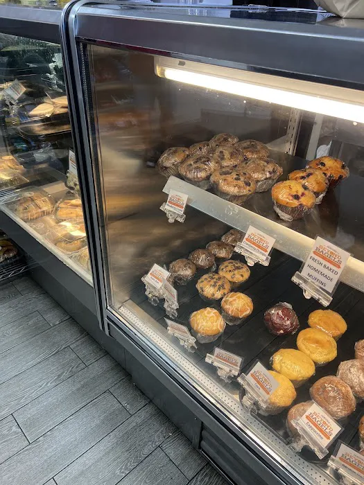 Beyond Bagels Picture 6