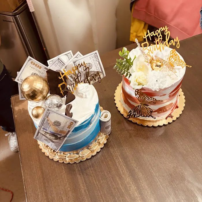 Mi Bakery & Cafe Picture 3